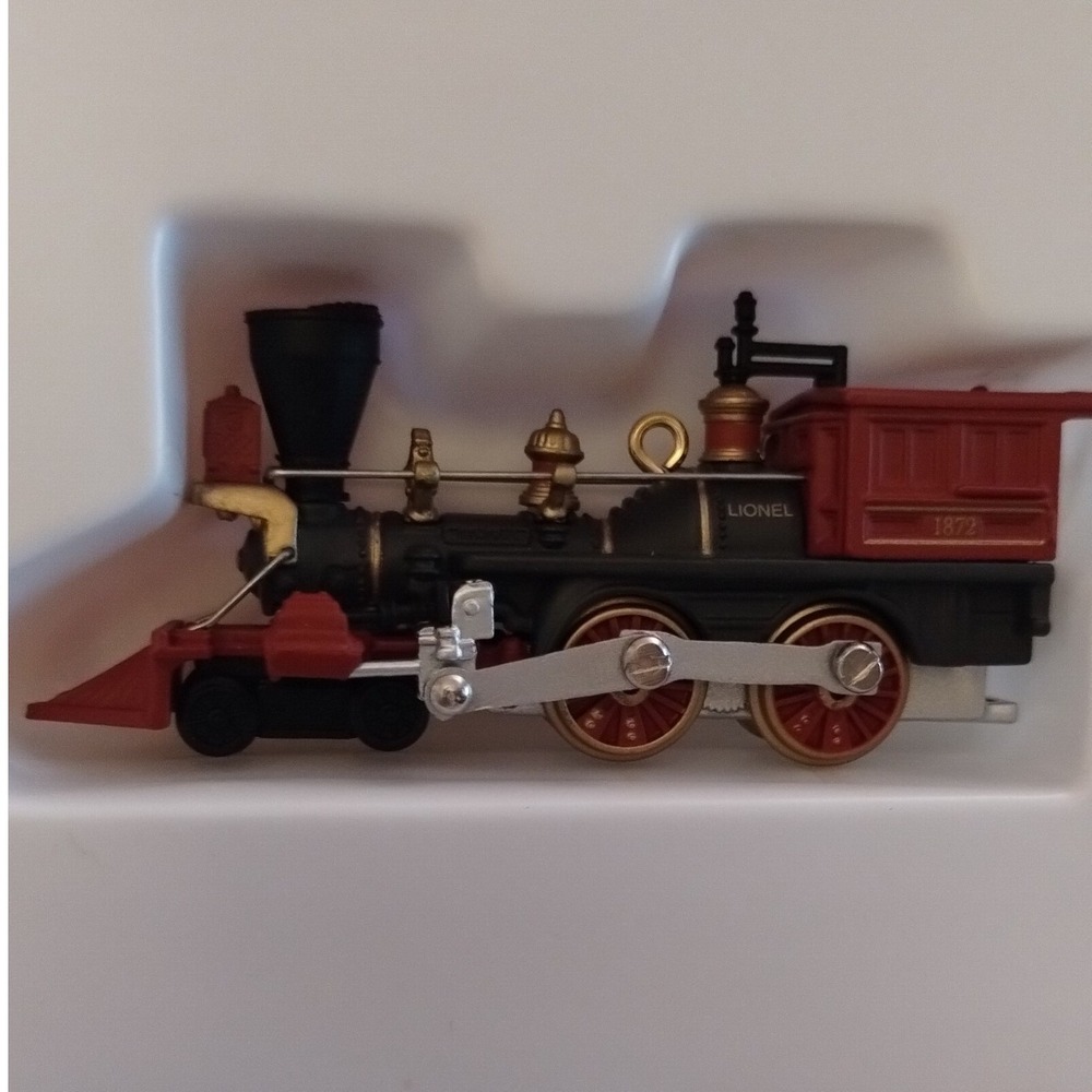 Hallmark Keepsake Lionel General Steam‎ Locomotive Ornament 2000 Trains